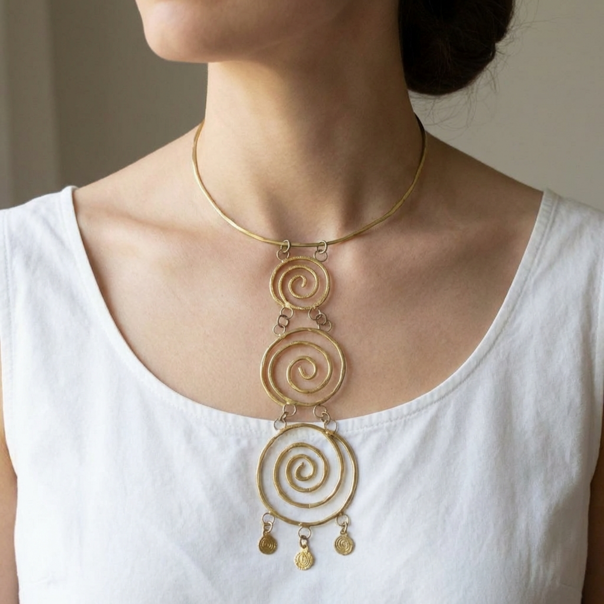 Vintage Gold Plated Spiral Necklace Costume Jewelry